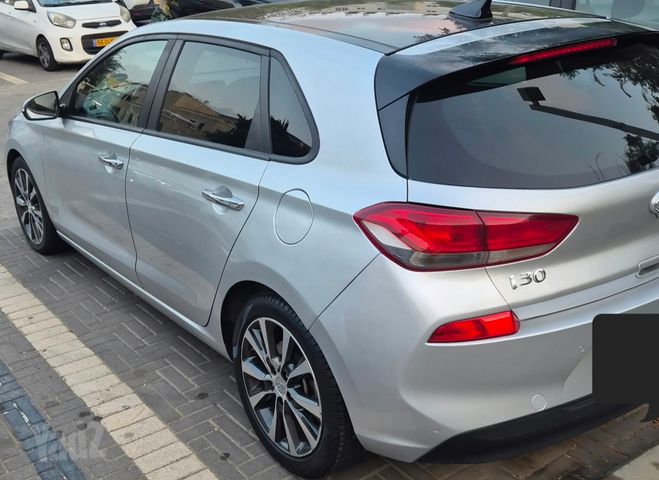 יונדאי i30