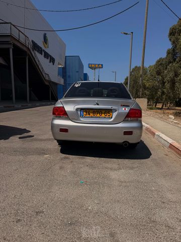 מיצובישי לנסר