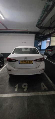 מודעת רכב מאזדה 3