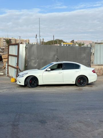 אינפיניטי G37