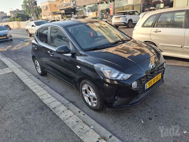 יונדאי i10