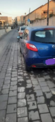 מודעת רכב מאזדה 2