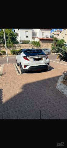 טויוטה C-HR