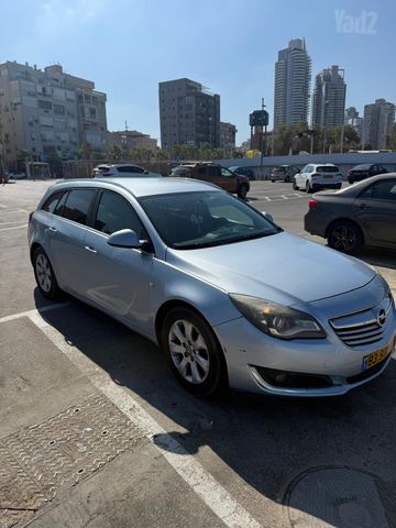 מודעת רכב אופל אינסיגניה