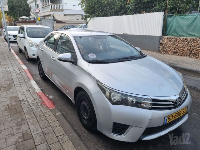 טויוטה קורולה