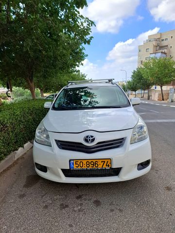 מודעת רכב טויוטה ורסו