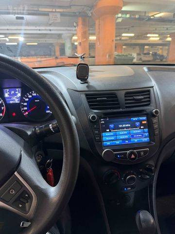 יונדאי אקסנט i25