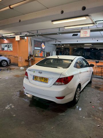 יונדאי אקסנט i25