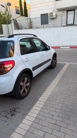 סוזוקי SX4