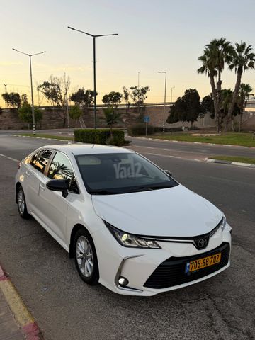 טויוטה קורולה