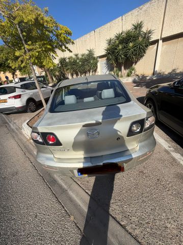 מודעת רכב מאזדה 3