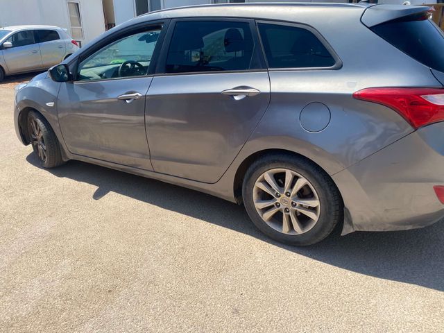 יונדאי i30