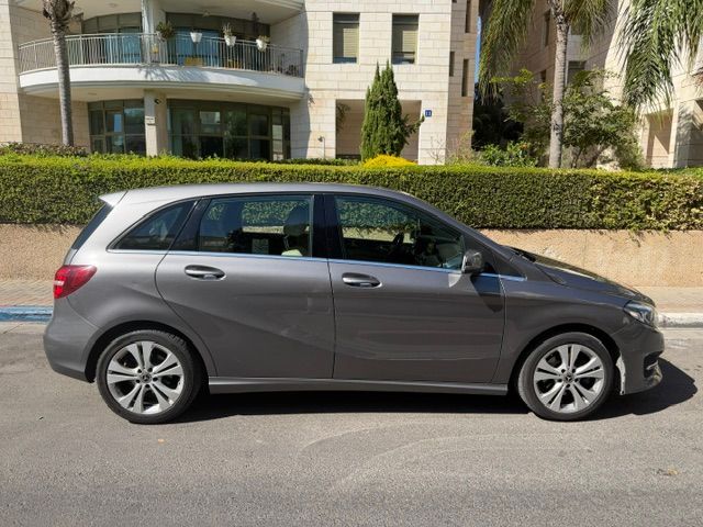 מודעת רכב מרצדס-בנץ B-class