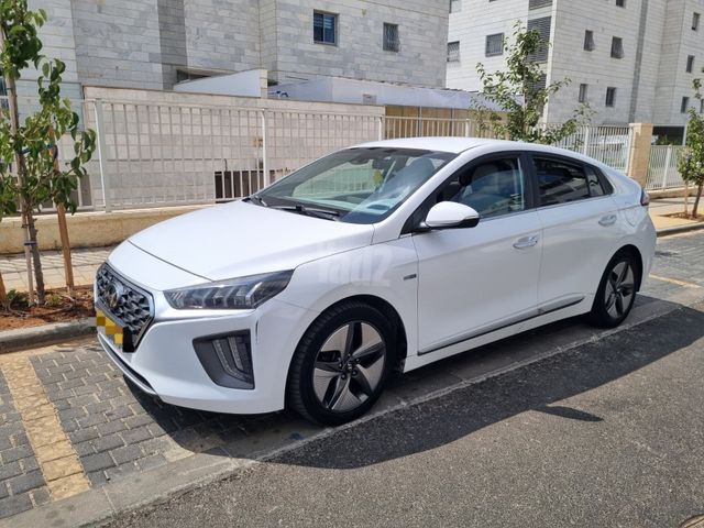 יונדאי איוניק