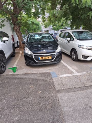 פיג'ו 208