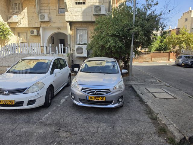 מודעת רכב מיצובישי אטראז'