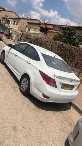 יונדאי אקסנט i25