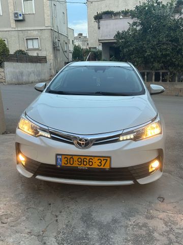 טויוטה קורולה