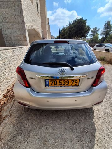 טויוטה יאריס