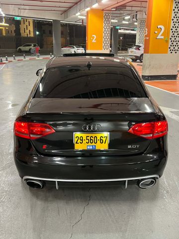אאודי A4