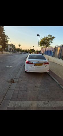 מודעת רכב טויוטה קורולה