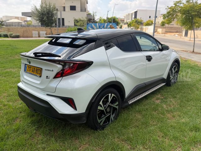 טויוטה C-HR