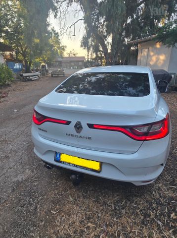 רנו מגאן