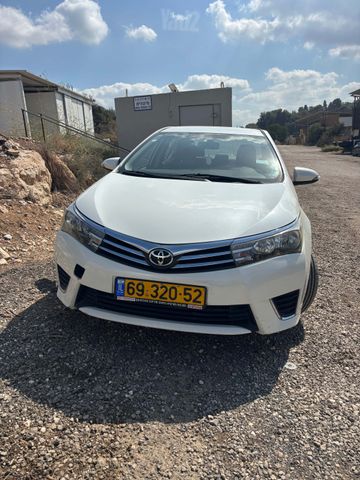 טויוטה קורולה