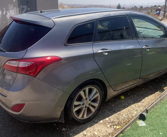 יונדאי i30