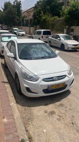 יונדאי אקסנט i25