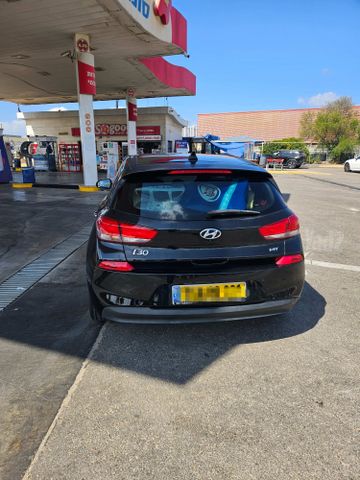 יונדאי i30