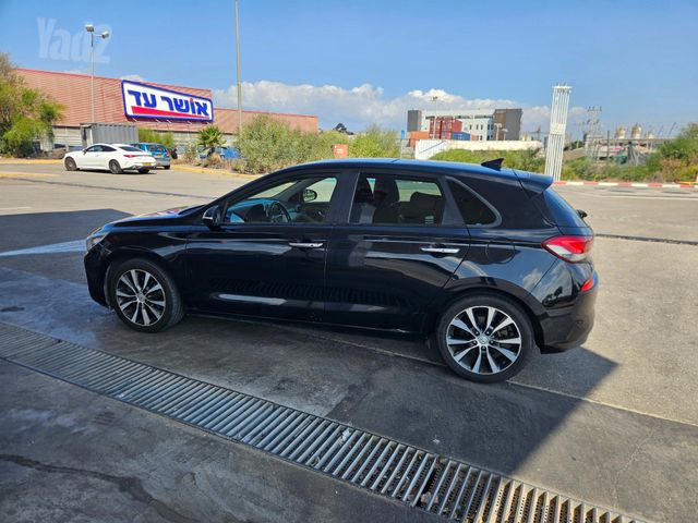 יונדאי i30