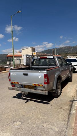 איסוזו די-מקס