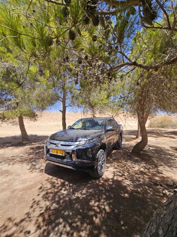 מיצובישי טרייטון / L200