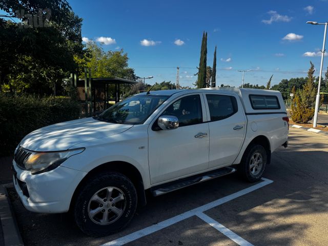 מודעת רכב מיצובישי טרייטון / L200