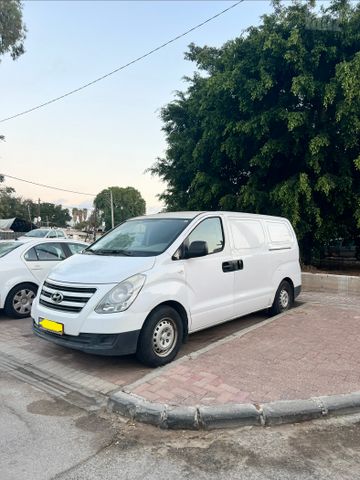 יונדאי H-1 / i800