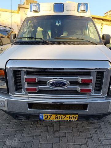 מודעת רכב פורד אקונוליין