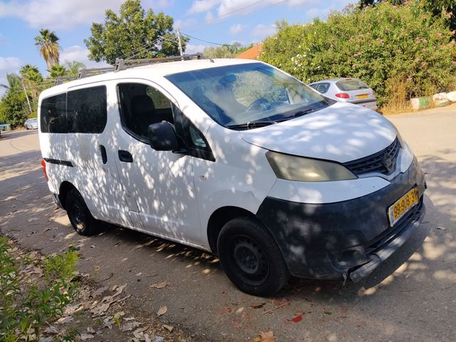 מודעת רכב ניסאן NV200