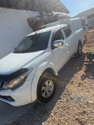 מיצובישי טרייטון / L200