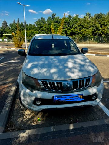 מיצובישי טרייטון / L200