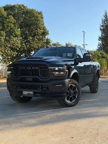 2500 Rebel אוט׳ 6.4 (410 כ״ס)
