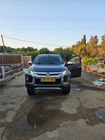 מודעת רכב מיצובישי טרייטון / L200