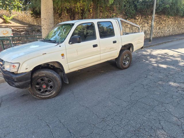 מודעת רכב טויוטה היילקס