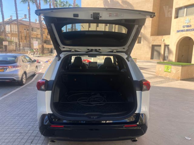 טויוטה RAV4