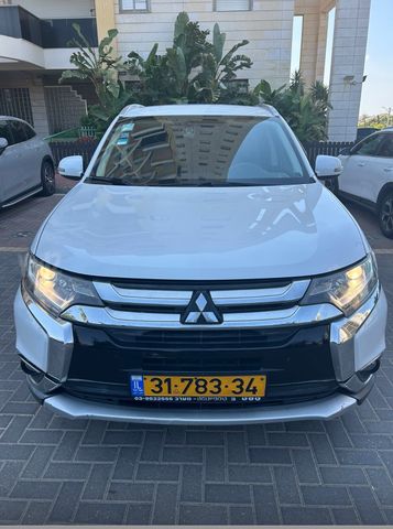 מיצובישי אאוטלנדר