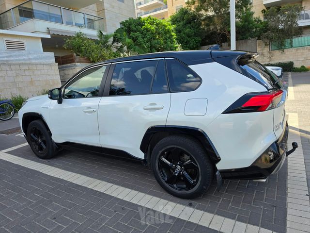 מודעת רכב טויוטה RAV4
