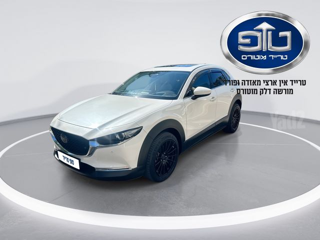 מודעת רכב מאזדה CX-30