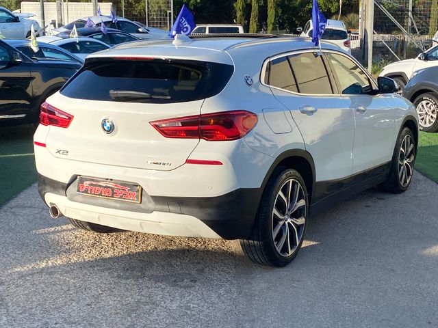 ב מ וו X2
