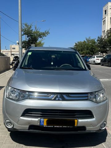 מודעת רכב מיצובישי אאוטלנדר