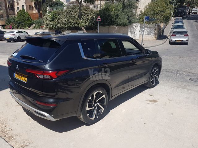 מיצובישי אאוטלנדר